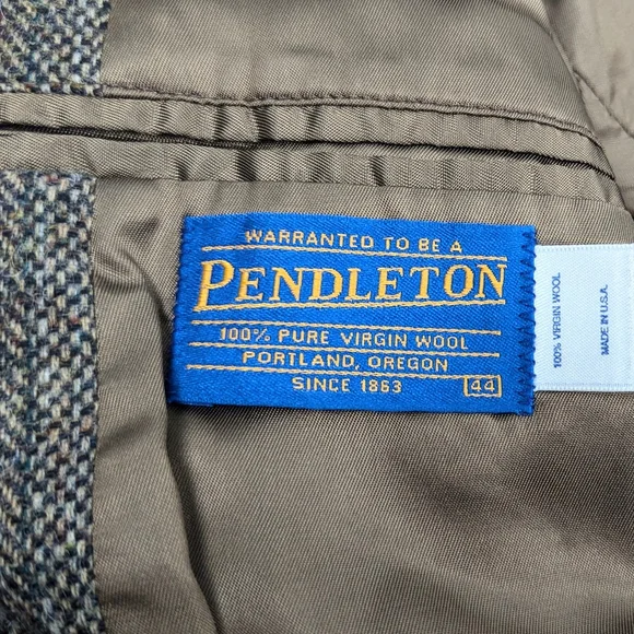 Pendleton Brown Sport Coat Timeless Elegance